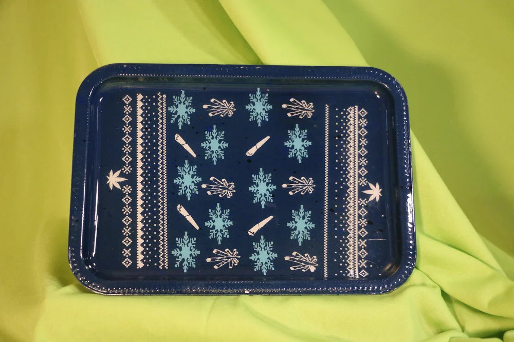Kushmas Sweater Tray